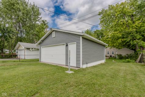 2047 N Bosart Avenue Indianapolis IN 46218