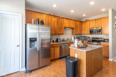 420 Beverly Court Carmel IN 46032