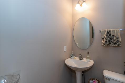 420 Beverly Court Carmel IN 46032