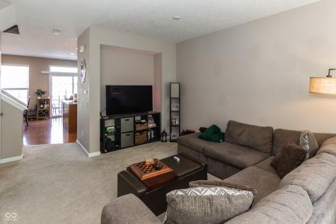 420 Beverly Court Carmel IN 46032