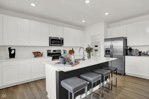 1560 Pine Circle Franklin IN 46131