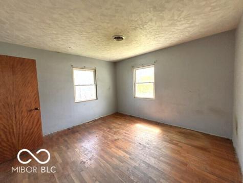 213 N Posey Street Windfall IN 46076