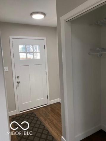 8061 Folkstone Road Indianapolis IN 46268