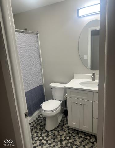 8061 Folkstone Road Indianapolis IN 46268