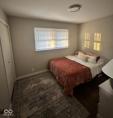 8061 Folkstone Road Indianapolis IN 46268