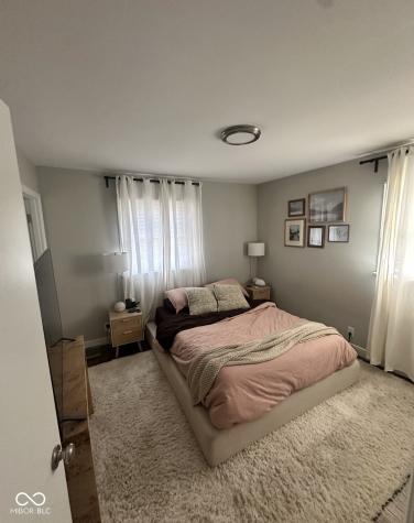 8061 Folkstone Road Indianapolis IN 46268