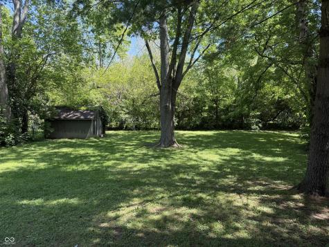 8061 Folkstone Road Indianapolis IN 46268