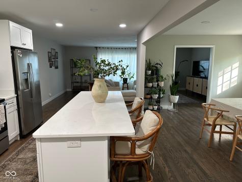 8061 Folkstone Road Indianapolis IN 46268