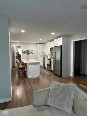 8061 Folkstone Road Indianapolis IN 46268