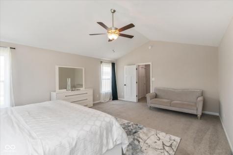 7228 Lockford Walk N Avon IN 46123