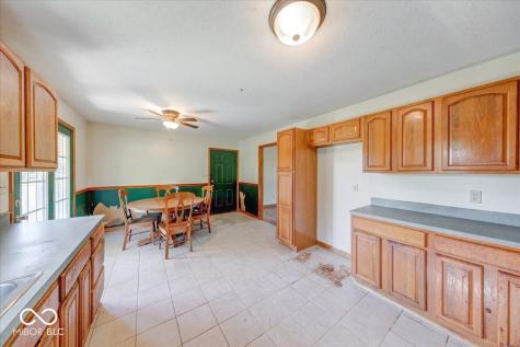 813 S 400 W Bargersville IN 46106