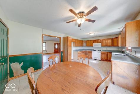 813 S 400 W Bargersville IN 46106