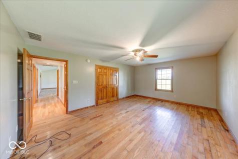 813 S 400 W Bargersville IN 46106
