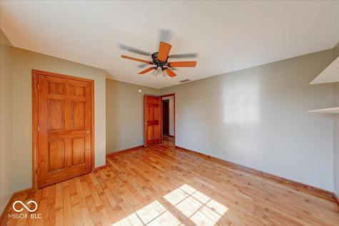 813 S 400 W Bargersville IN 46106