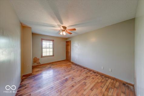 813 S 400 W Bargersville IN 46106