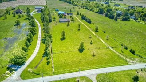 813 S 400 W Bargersville IN 46106