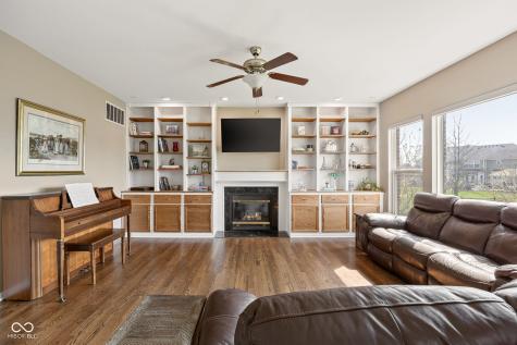 14095 Farmstead Drive Fishers IN 46040