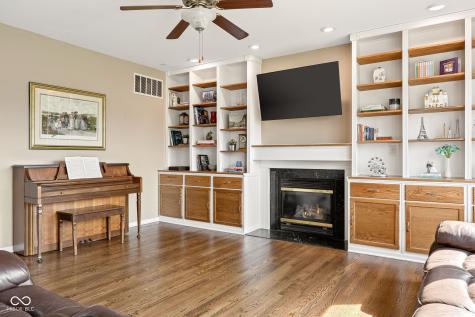 14095 Farmstead Drive Fishers IN 46040