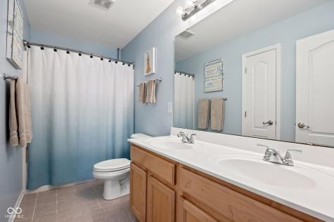 14095 Farmstead Drive Fishers IN 46040