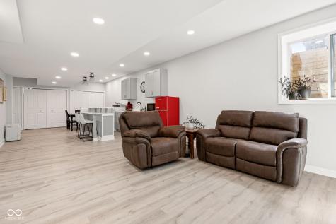 14095 Farmstead Drive Fishers IN 46040