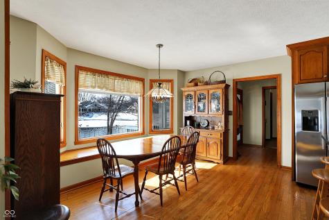 1852 Lakeside Lane Indianapolis IN 46229