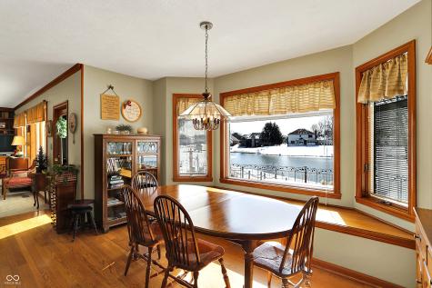1852 Lakeside Lane Indianapolis IN 46229