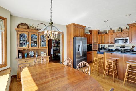 1852 Lakeside Lane Indianapolis IN 46229