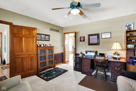 1852 Lakeside Lane Indianapolis IN 46229