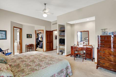 1852 Lakeside Lane Indianapolis IN 46229