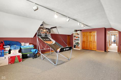 1852 Lakeside Lane Indianapolis IN 46229