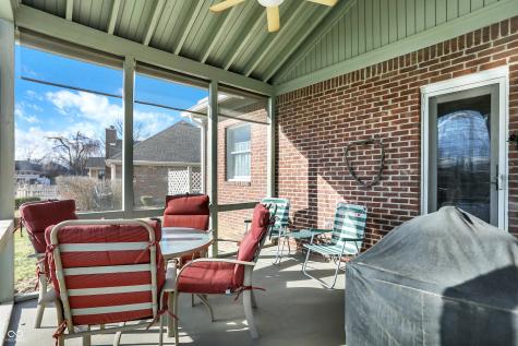1852 Lakeside Lane Indianapolis IN 46229