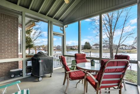 1852 Lakeside Lane Indianapolis IN 46229