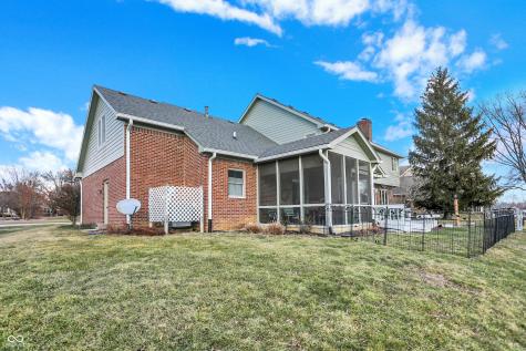 1852 Lakeside Lane Indianapolis IN 46229