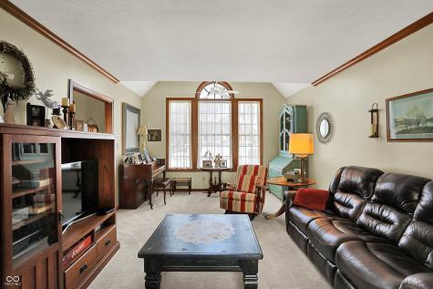 1852 Lakeside Lane Indianapolis IN 46229