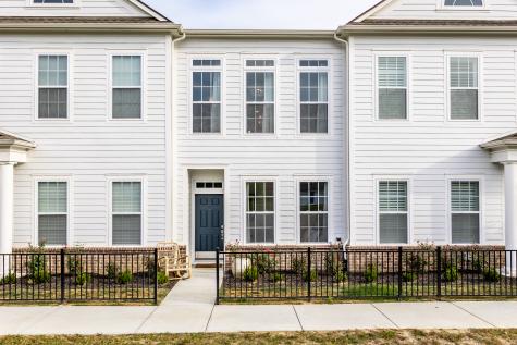 521 Steinbeck Place Carmel IN 46032