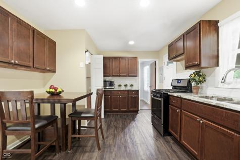 2844 Canterbury Lane Indianapolis IN 46220