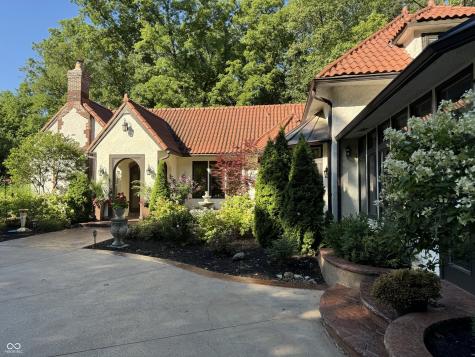 5725 Brookwood Road Indianapolis IN 46226