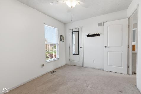 721 Creston Point Circle Indianapolis IN 46239