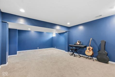 721 Creston Point Circle Indianapolis IN 46239