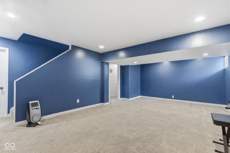 721 Creston Point Circle Indianapolis IN 46239