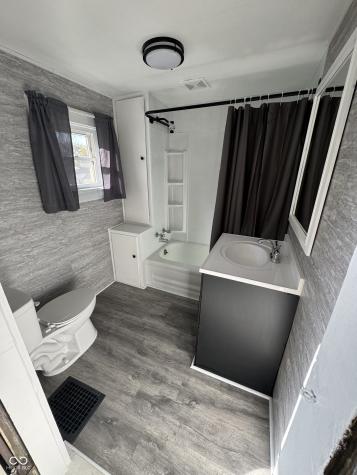 52 N Hinman Street Columbus IN 47201