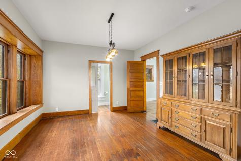 818 Sycamore Street Columbus IN 47201