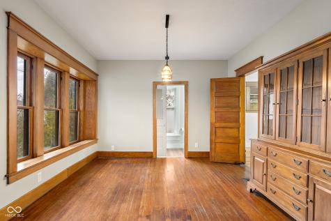 818 Sycamore Street Columbus IN 47201