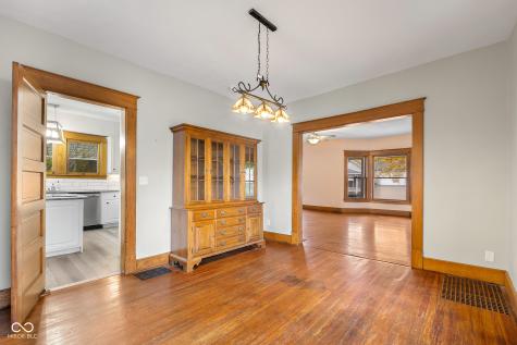 818 Sycamore Street Columbus IN 47201