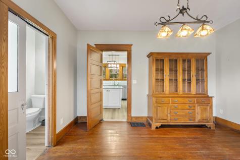 818 Sycamore Street Columbus IN 47201