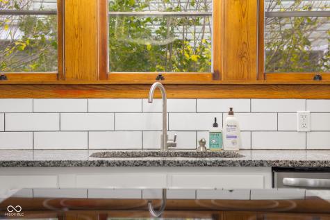 818 Sycamore Street Columbus IN 47201