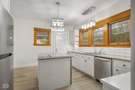 818 Sycamore Street Columbus IN 47201