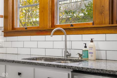 818 Sycamore Street Columbus IN 47201