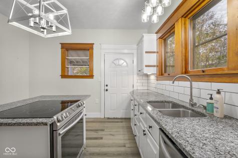 818 Sycamore Street Columbus IN 47201