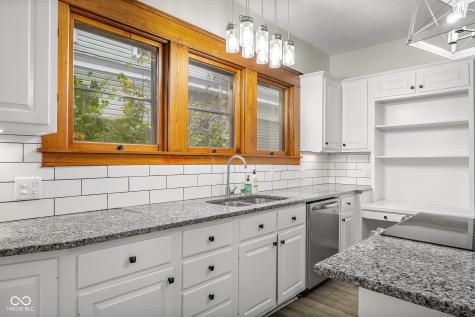 818 Sycamore Street Columbus IN 47201